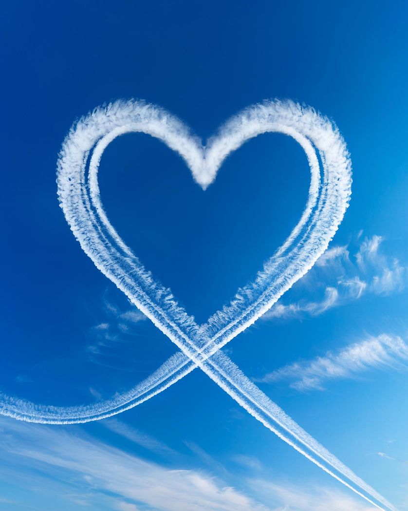 Card design "Sky writing heart"