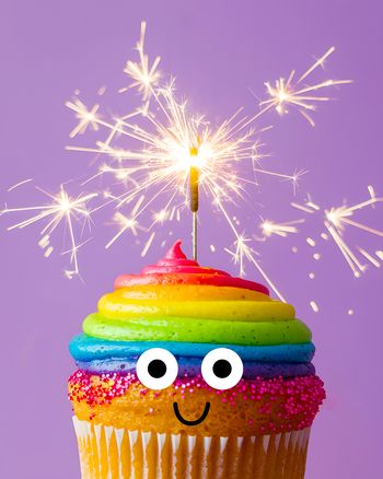 Use Sparkling Happy Cupcake - group birthday ecard